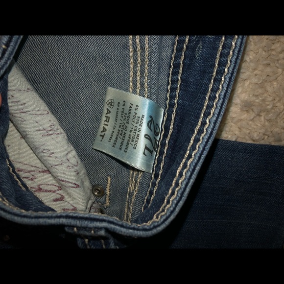 Nice pair of boot cute jeans - Picture 4 of 4